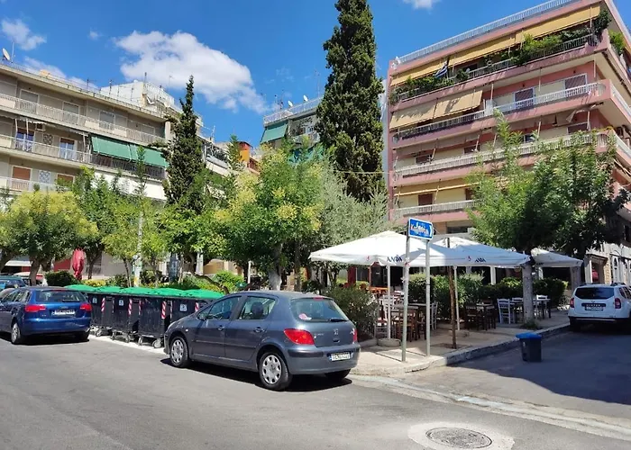 Pure Urban Acropolis Metro Petralona